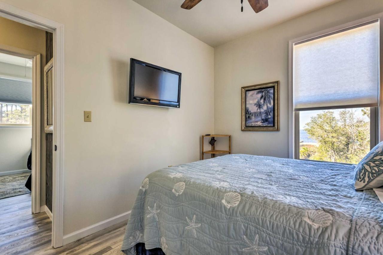 East Bay Vacation Rental With Dock! ナバー エクステリア 写真