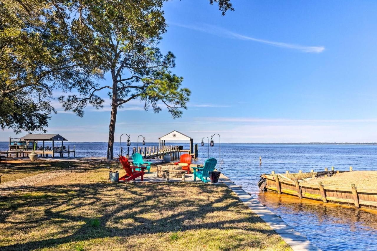 East Bay Vacation Rental With Dock! ナバー エクステリア 写真